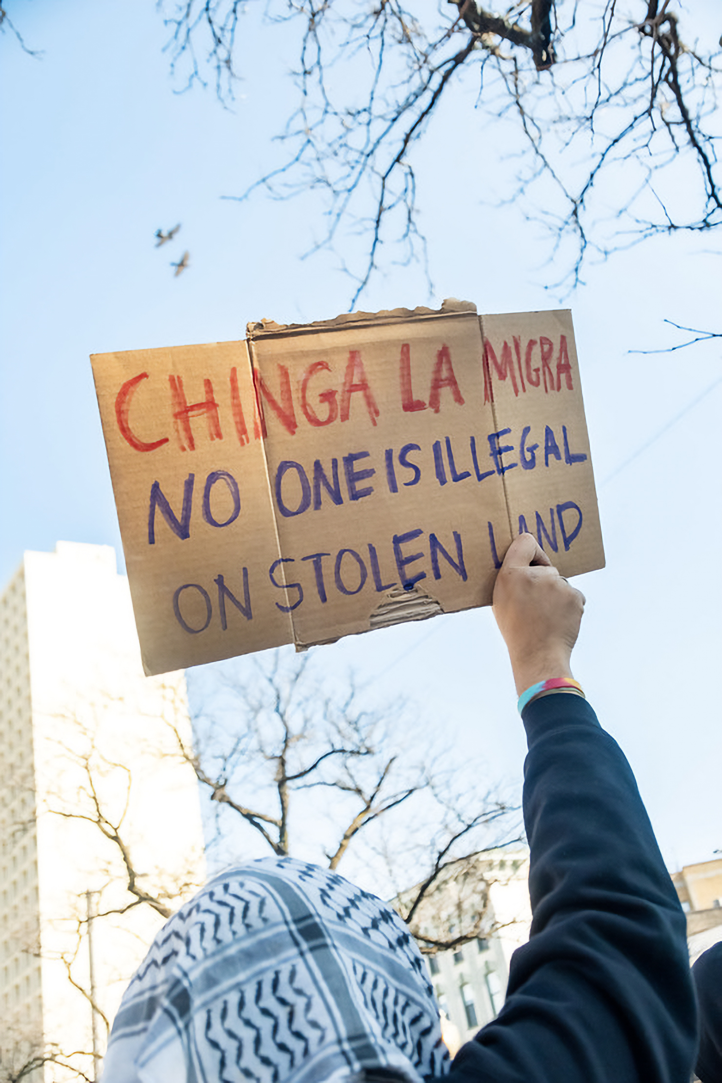 A bas les autorités de migration ! Personne n'est illégal sur une terre volée